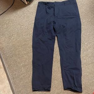 Dockers Ultimate Chinos, Athletic Fit - 35 / 32
